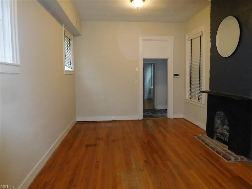 403 Court ST, PORTSMOUTH VA 23704 - Photo 5