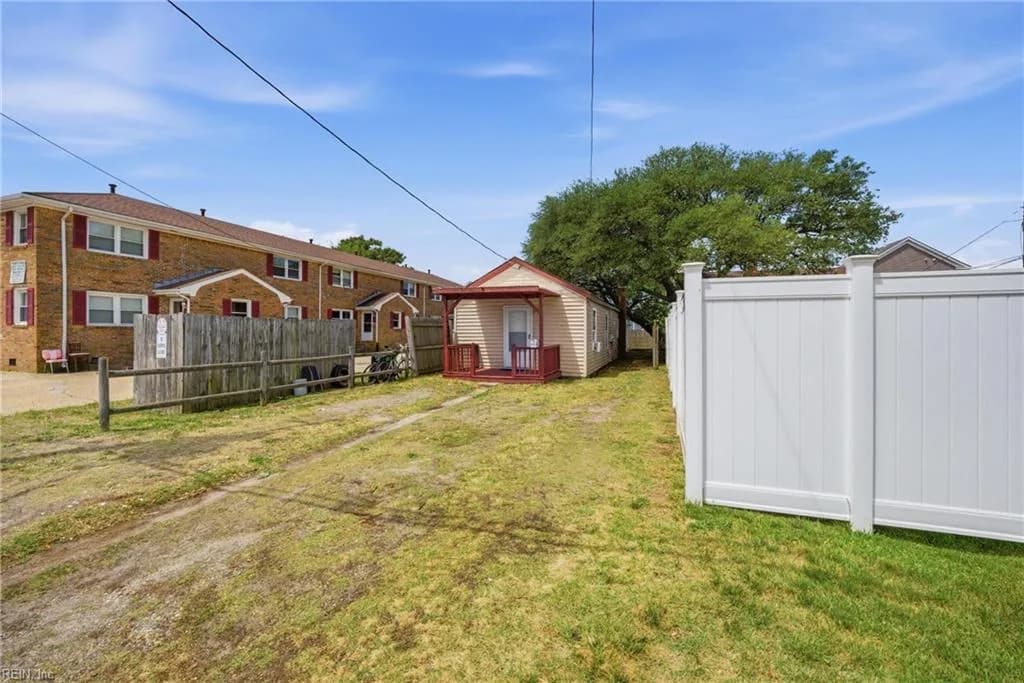 9635 10th Bay ST, NORFOLK VA 23518 - Photo 5