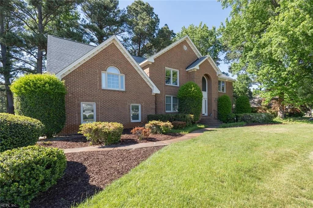 1208 Masters ROW, CHESAPEAKE VA 23320 - Photo 3