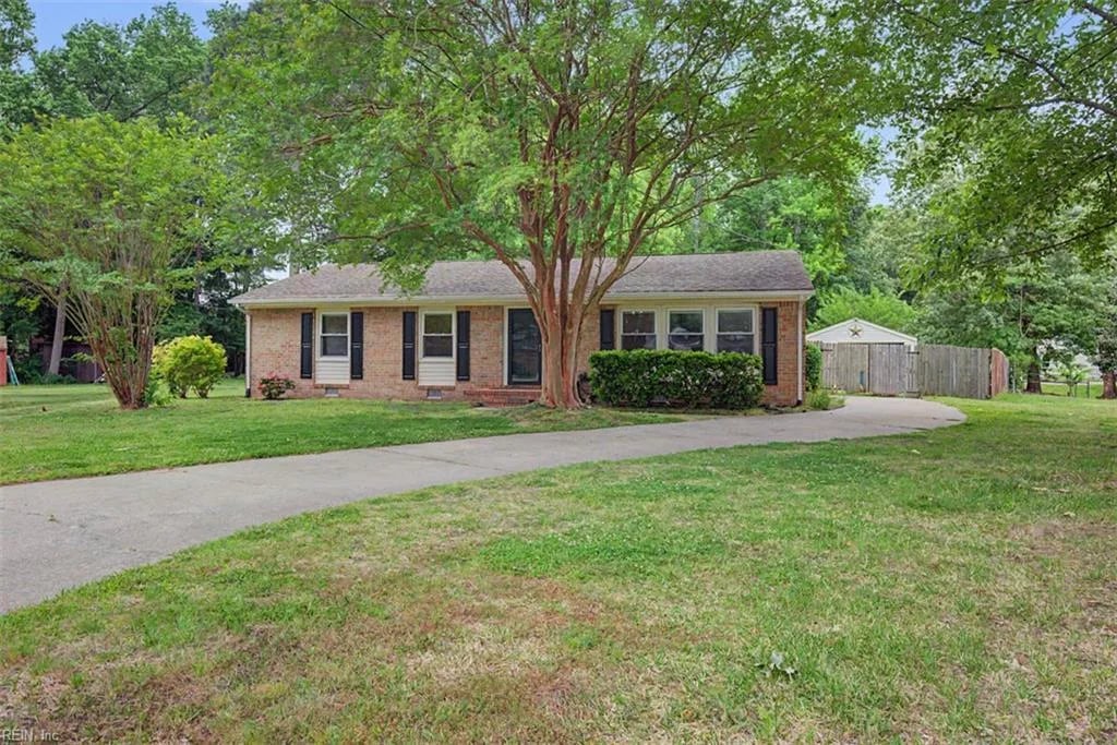 4925 Vico DR, CHESAPEAKE VA 23321