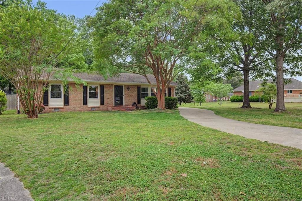 4925 Vico DR, CHESAPEAKE VA 23321 - Photo 4