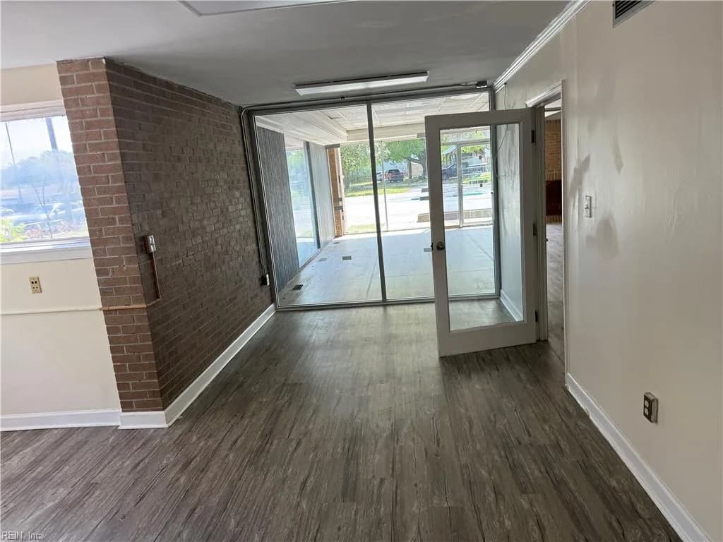 4864 Shell RD, VIRGINIABEACH VA 23455 - Photo 4