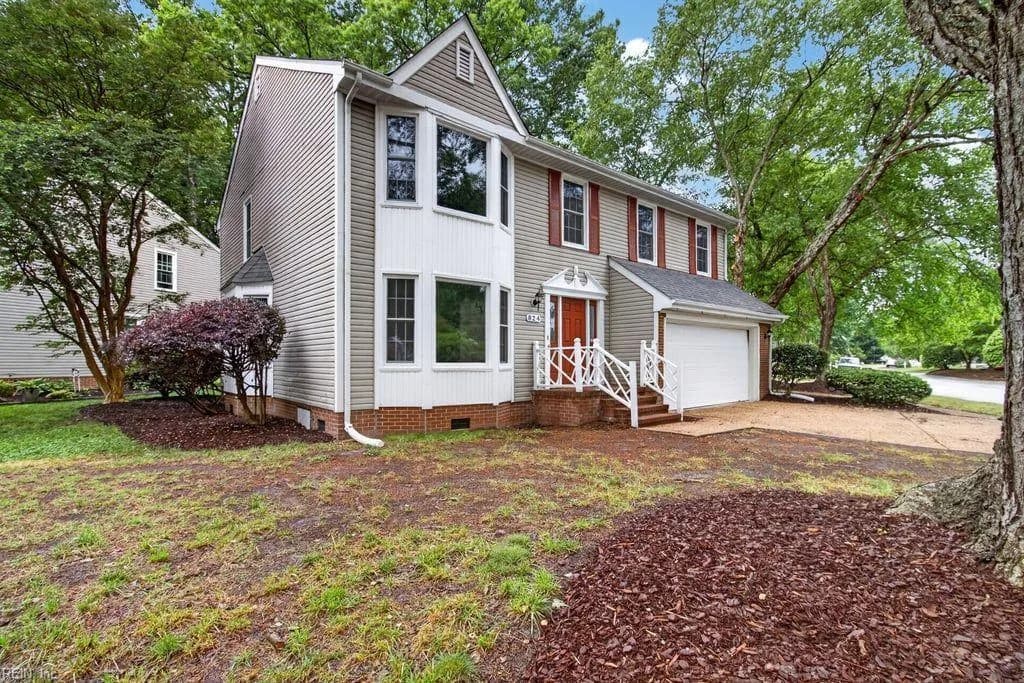 824 Lancaster LN, NEWPORTNEWS VA 23602 - Main photo