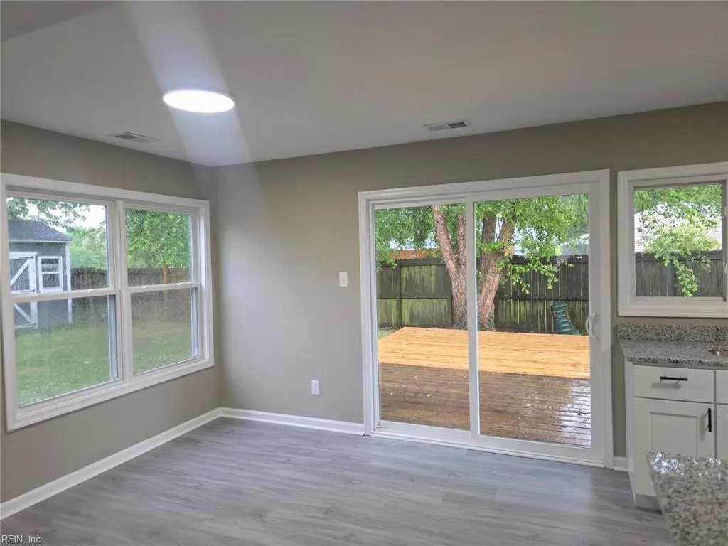 4425 Lindenwood CT, VIRGINIABEACH VA 23453 - Photo 3