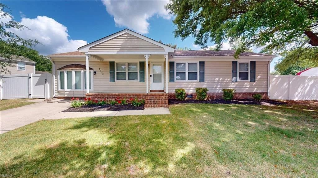 3332 Andrews DR, CHESAPEAKE VA 23323 - Main photo