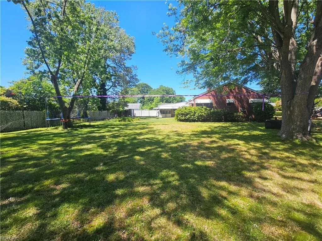 146 Cambridge PL, HAMPTON VA 23669 - Photo 5