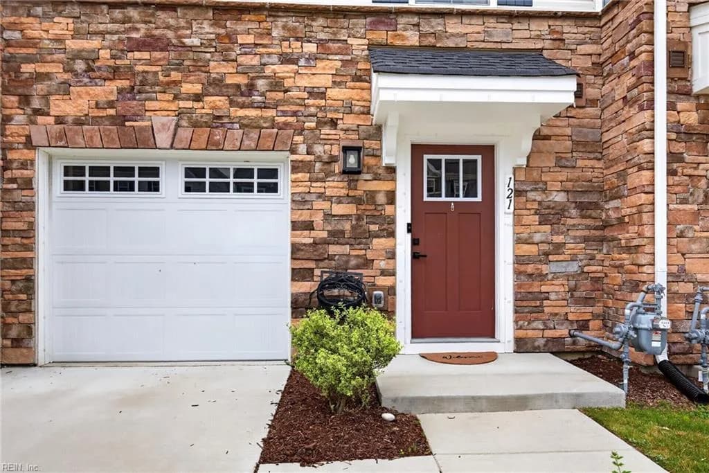 121 Fishermans WAY, POQUOSON VA 23662 - Photo 3
