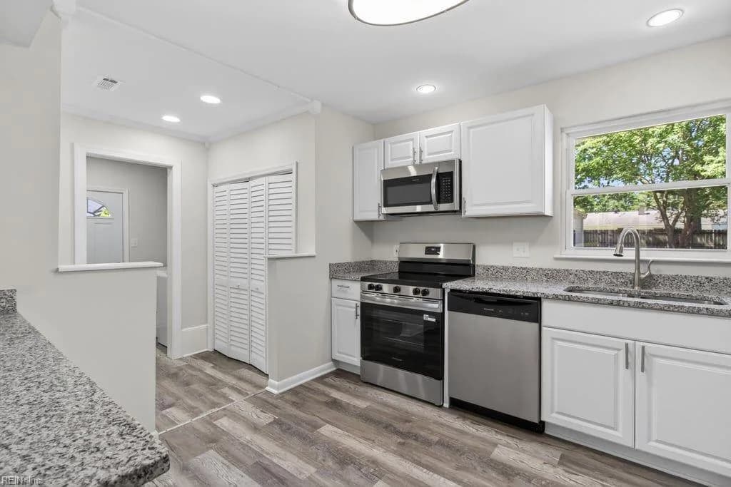 341 Malden LN, NEWPORTNEWS VA 23602 - Photo 4