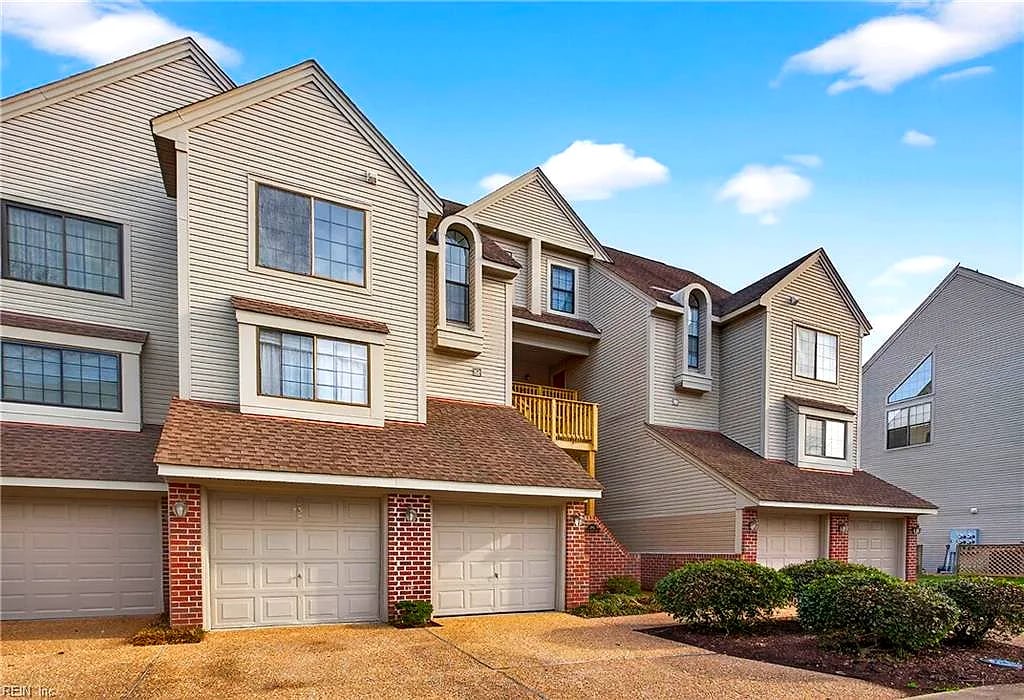 748 Rock Crest CT #303, Newport News — 2 bed Residential, 1,110 sqft