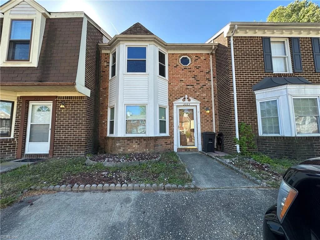 2023 Candlelight DR, CHESAPEAKE VA 23325 - Main photo