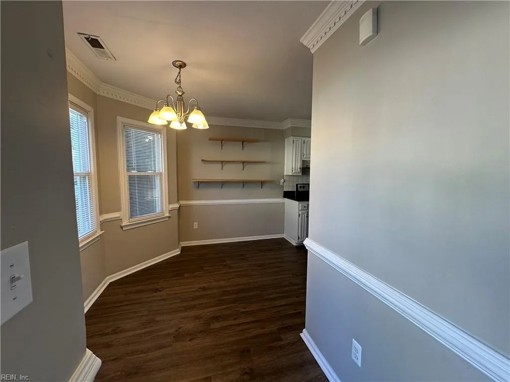 2023 Candlelight DR, CHESAPEAKE VA 23325 - Photo 4