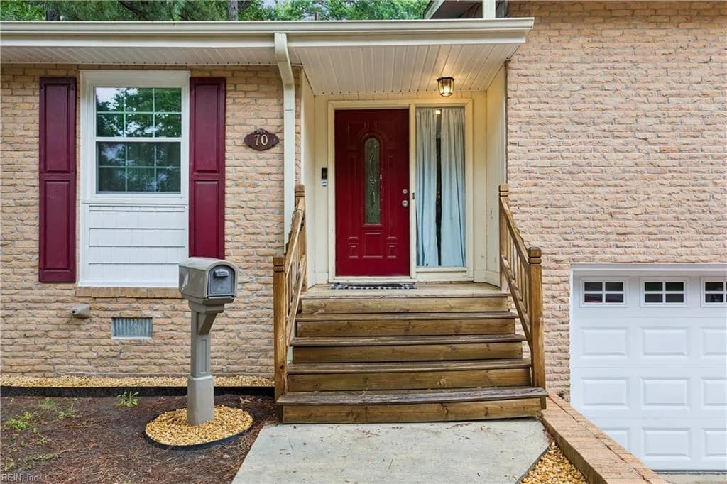 70 Sweetbriar DR, NEWPORTNEWS VA 23606 - Photo 5