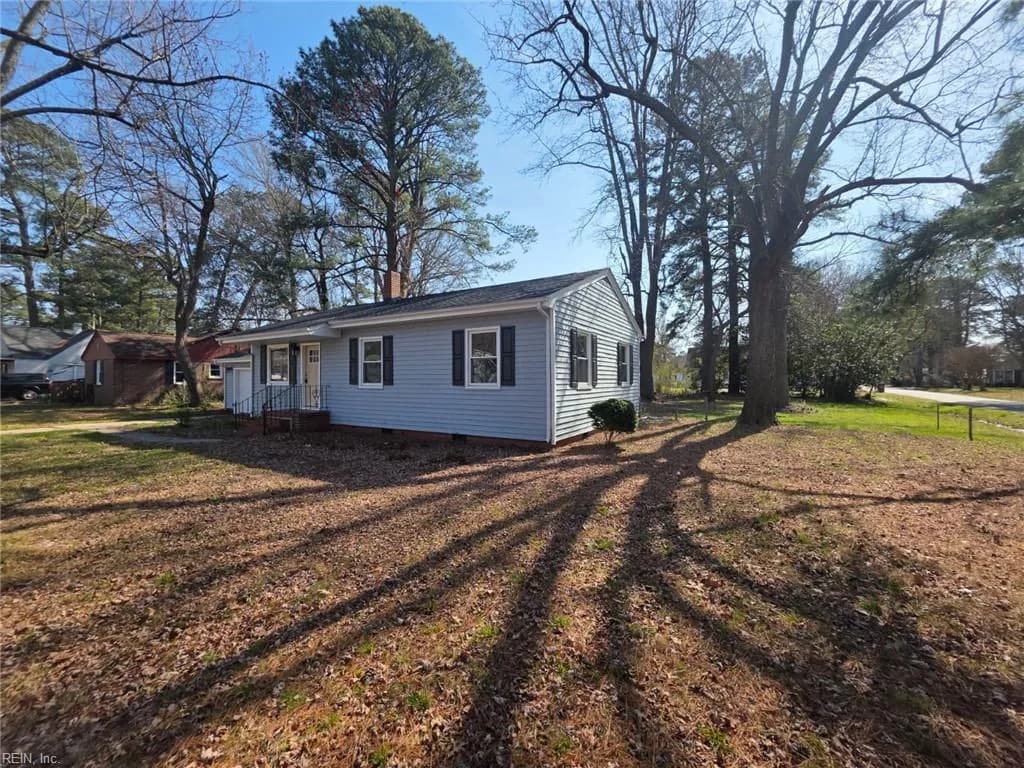 2213 Springdale RD, CHESAPEAKE VA 23323 - Photo 3