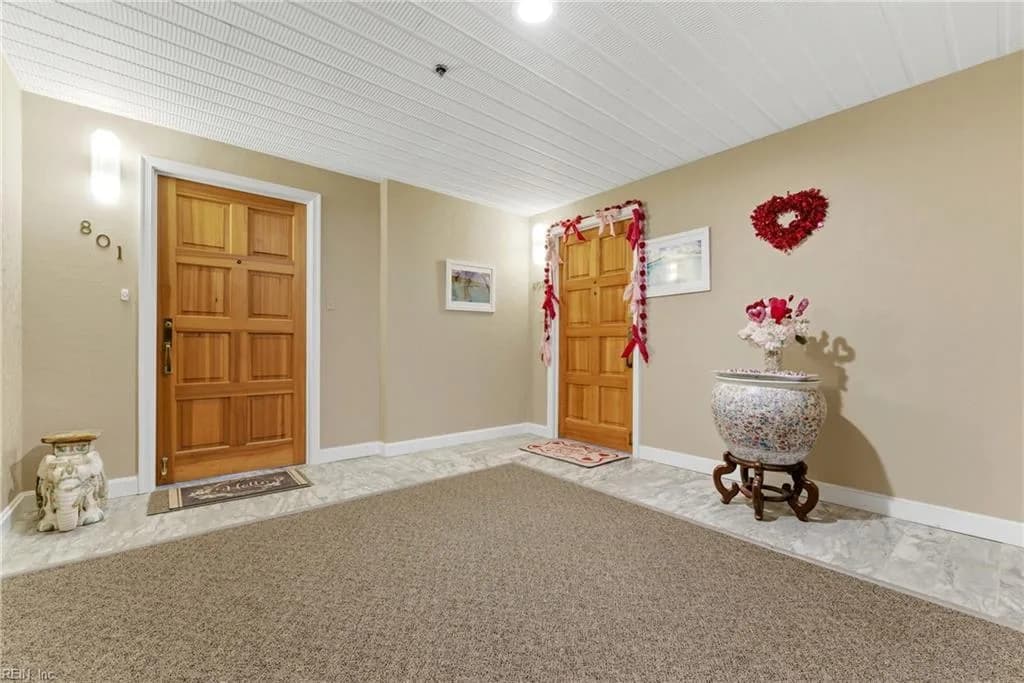 3556 Shore DR #801, VIRGINIABEACH VA 23455 - Photo 4