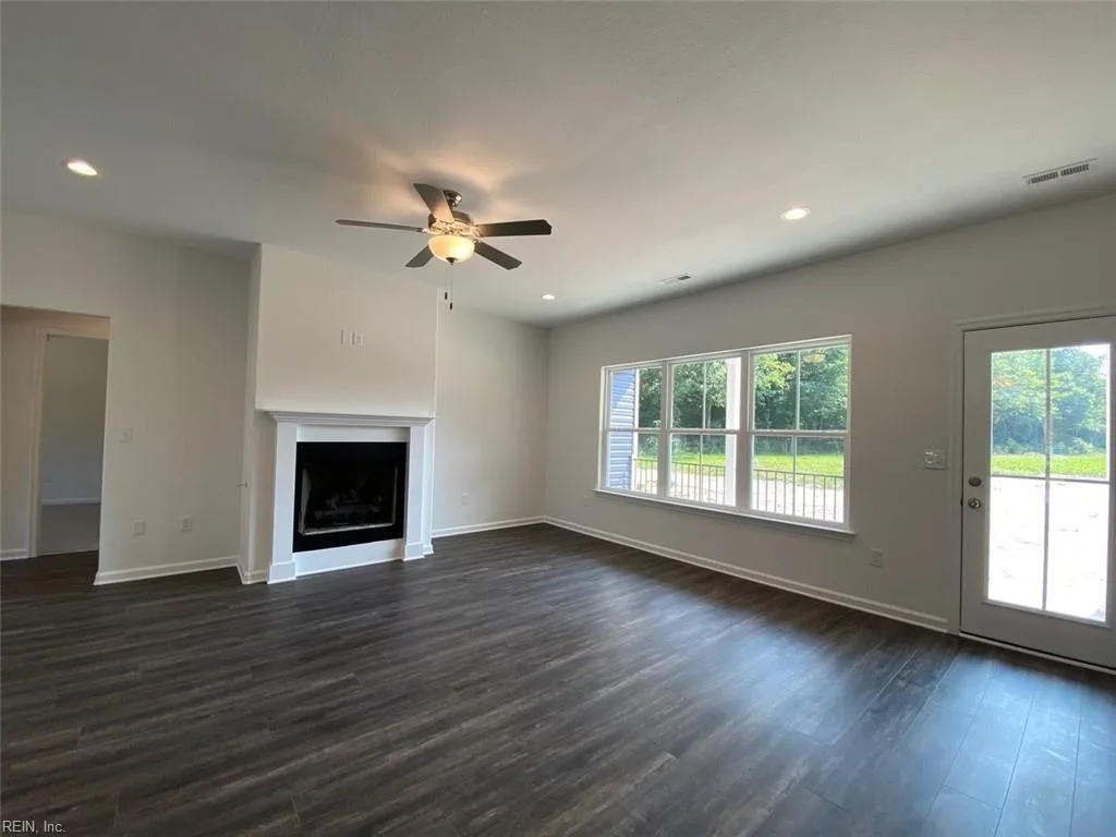 2105 Holland Corner RD, SUFFOLK VA 23437 - Photo 4
