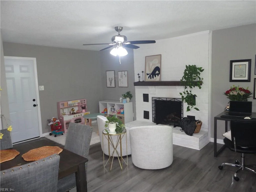 4245 Buckeye CT, VIRGINIABEACH VA 23462 - Photo 5