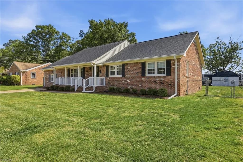 128 Convention DR, VIRGINIABEACH VA 23462 - Photo 3