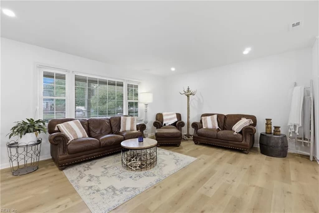 128 Convention DR, VIRGINIABEACH VA 23462 - Photo 5