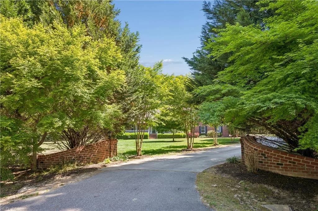 4202 Hall Oaks DR, GLOUCESTER VA 23061 - Photo 3