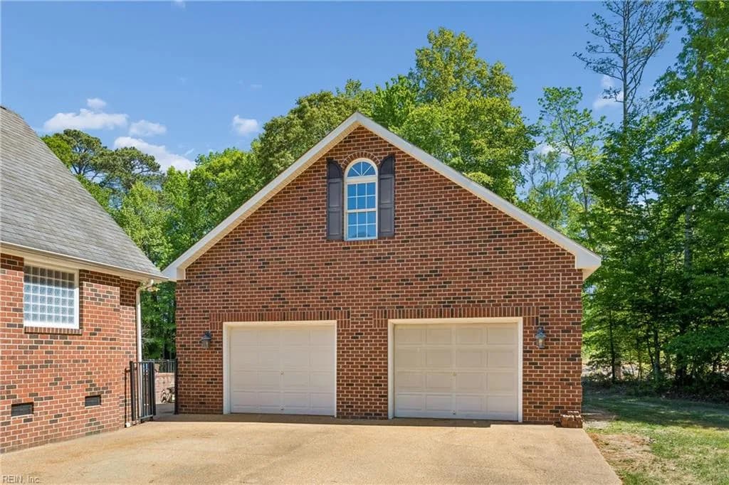 4202 Hall Oaks DR, GLOUCESTER VA 23061 - Photo 4