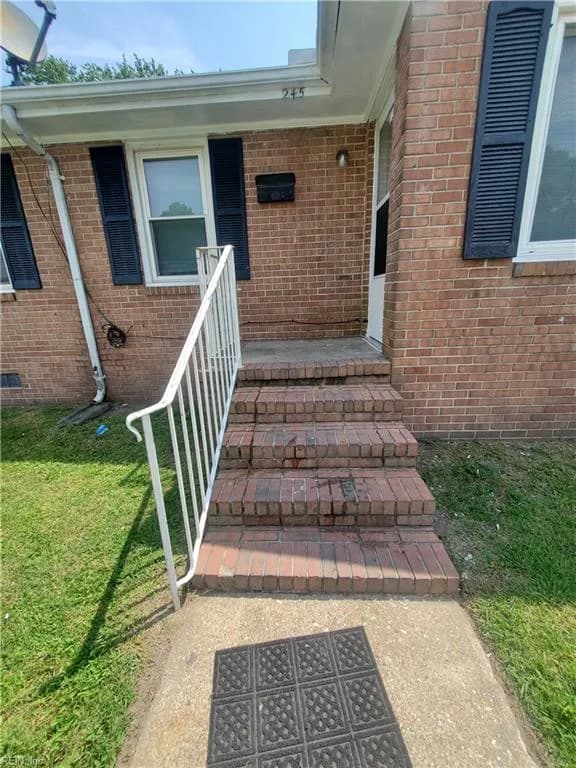 245 Edison AVE, PORTSMOUTH VA 23702 - Photo 3