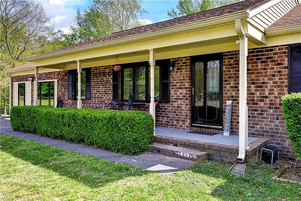 113 Wilson DR, Williamsburg — 3 bed Residential, 1,940 sqft