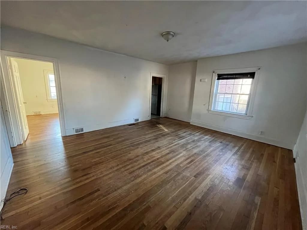 2106 Richmond AVE, PORTSMOUTH VA 23704 - Photo 3