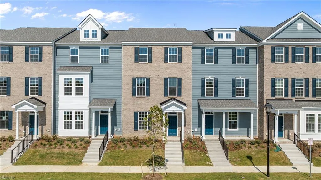 172 Freeman DR, Hampton — 4 bed Residential, 2,078 sqft