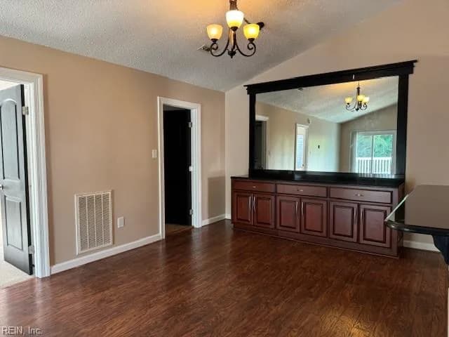 2123 Retreat CT, VIRGINIABEACH VA 23454 - Photo 5