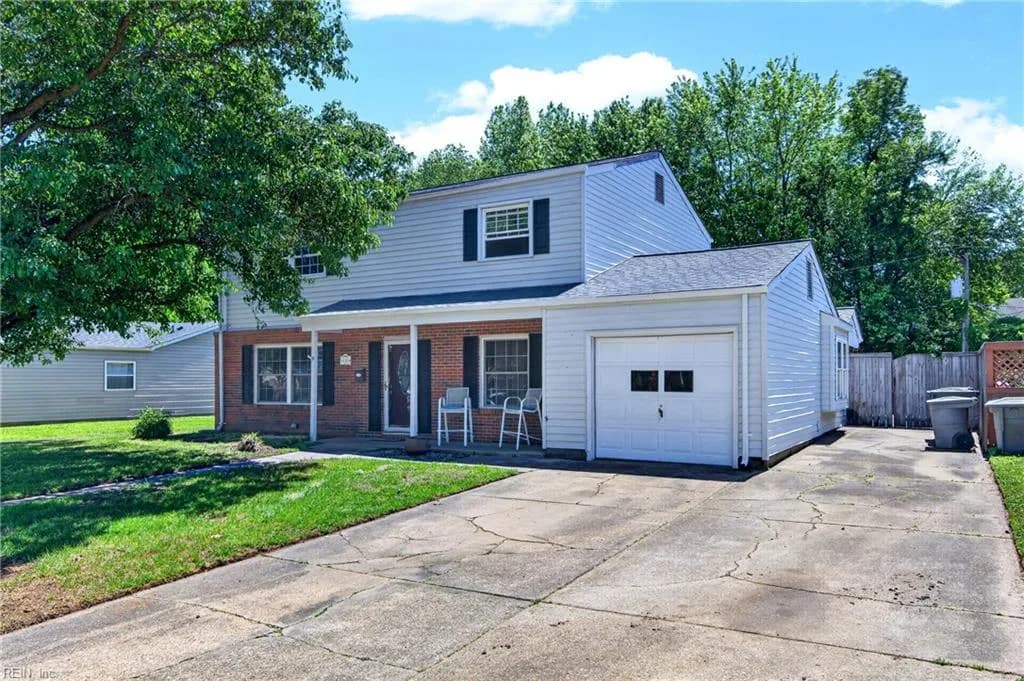 216 Deerfield BLVD, HAMPTON VA 23666 - Photo 3