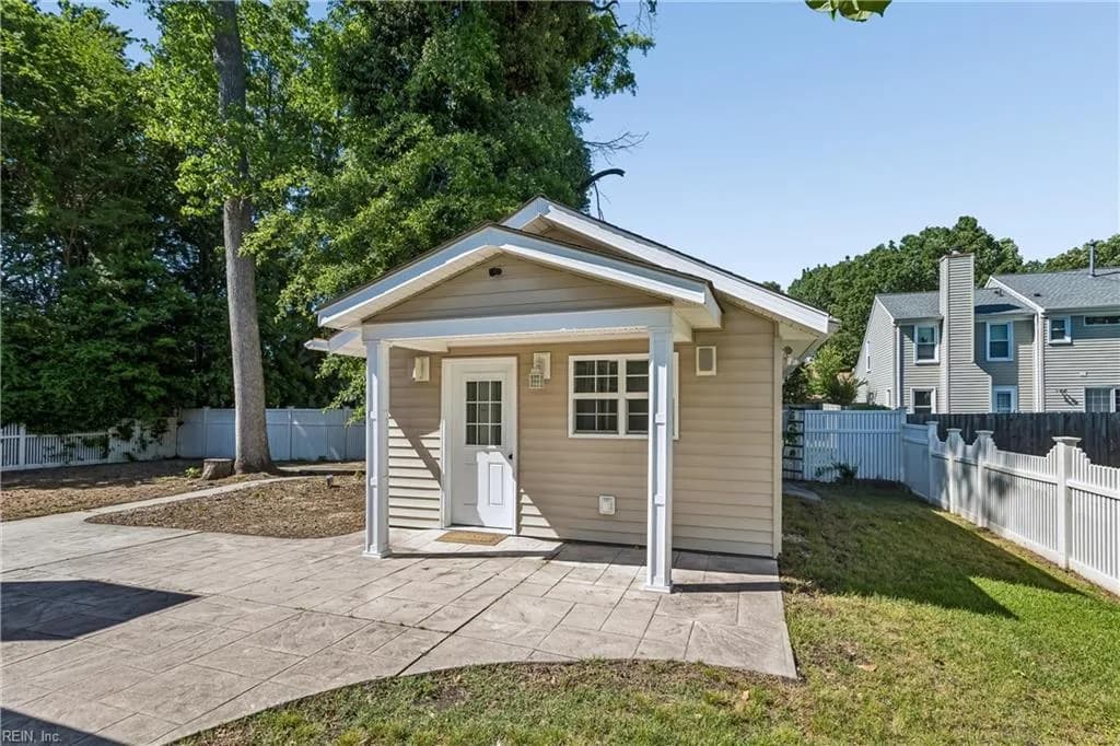 900 Sheffield ST, HAMPTON VA 23666 - Photo 5