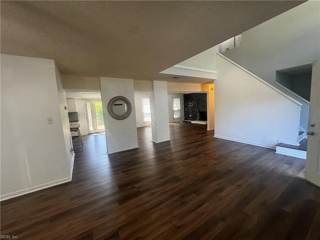 4033 Foxwood DR, VIRGINIABEACH VA 23462 - Photo 4