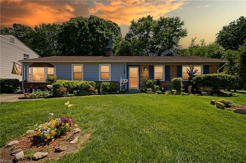 3917 Waterside CT, VIRGINIA BEACH VA 23452 - Main photo