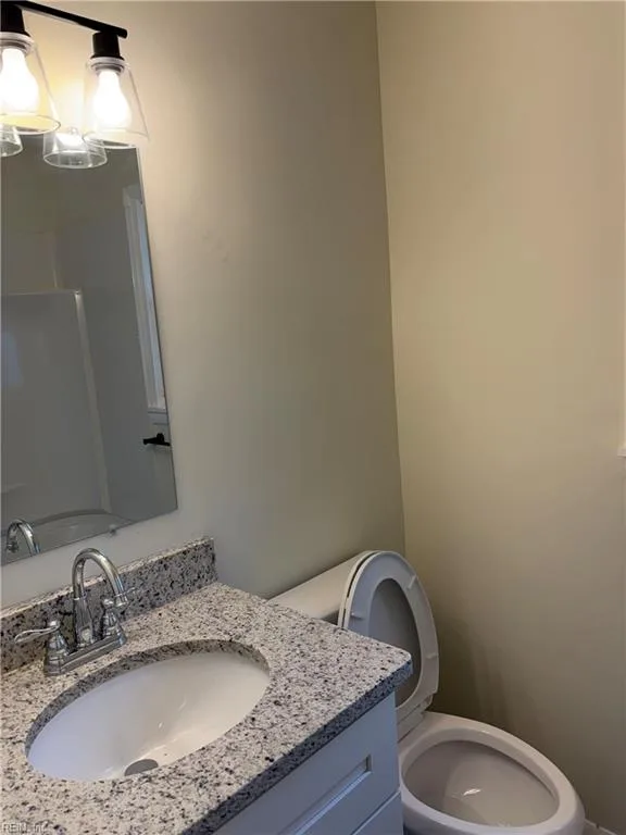 125 Carol LN, PORTSMOUTH VA 23701 - Main photo