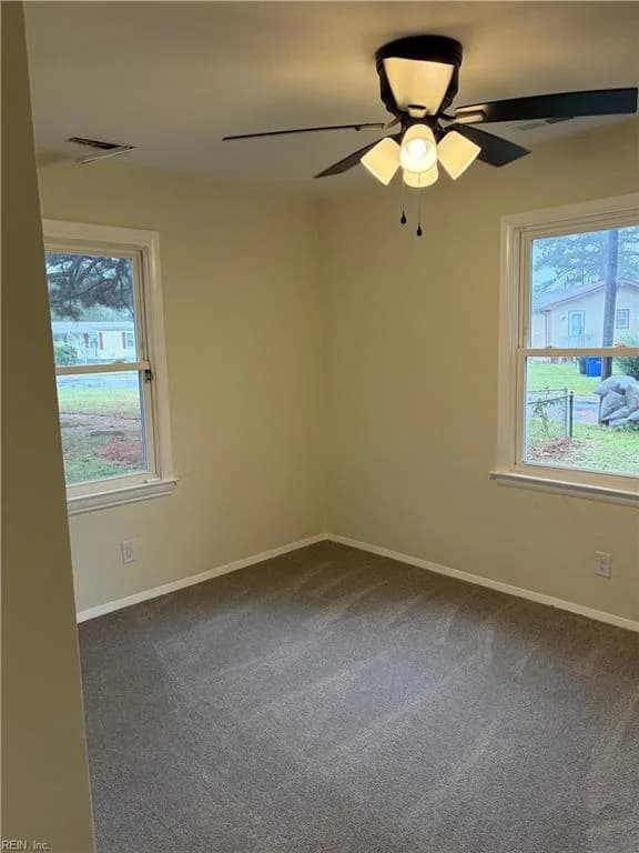 125 Carol LN, PORTSMOUTH VA 23701 - Photo 3