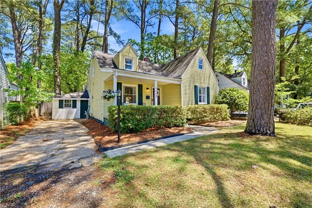 3588 Riverside DR, NORFOLK VA 23502 - Photo 2