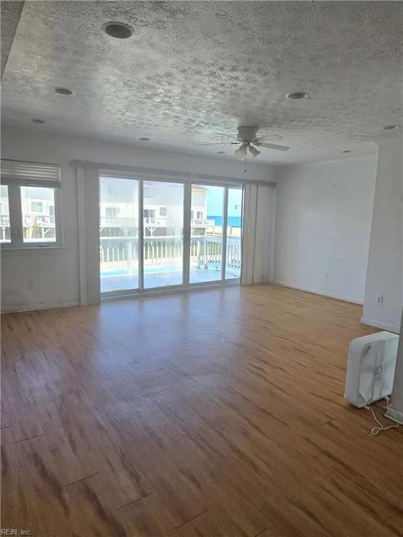 12 Cantamar CT, HAMPTON VA 23664 - Photo 5