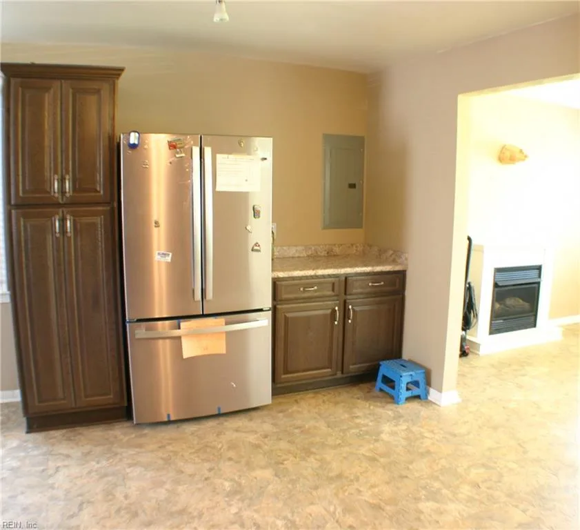 425 Keith CT, CHESAPEAKE VA 23325 - Photo 3