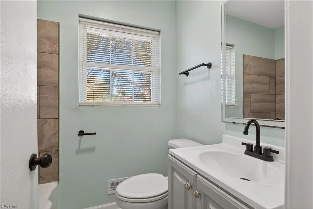 444 Cronin RD, VIRGINIABEACH VA 23452 - Photo 5
