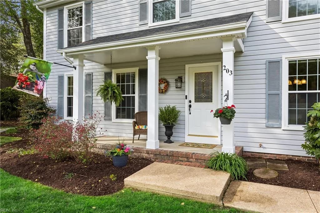 203 N Bowman TER, YORKTOWN VA 23693 - Photo 5