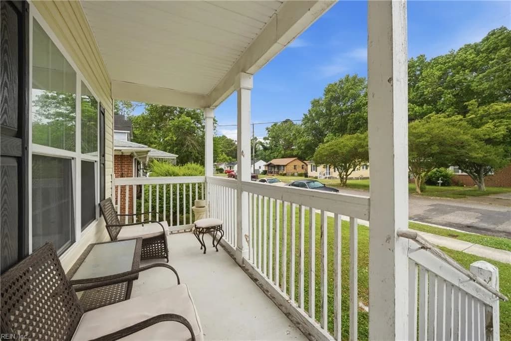 207 Ivey ST, PORTSMOUTH VA 23701 - Photo 4