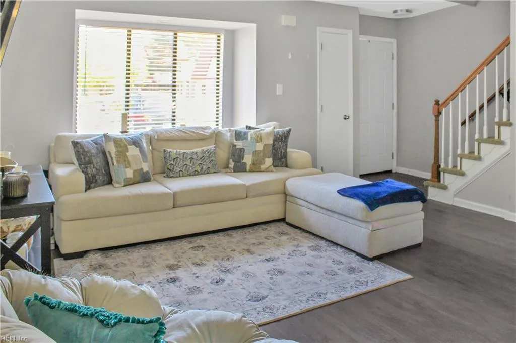 1026 N Green DR, NEWPORTNEWS VA 23602 - Photo 3