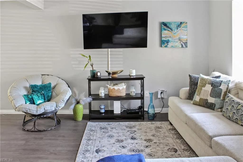 1026 N Green DR, NEWPORTNEWS VA 23602 - Photo 4