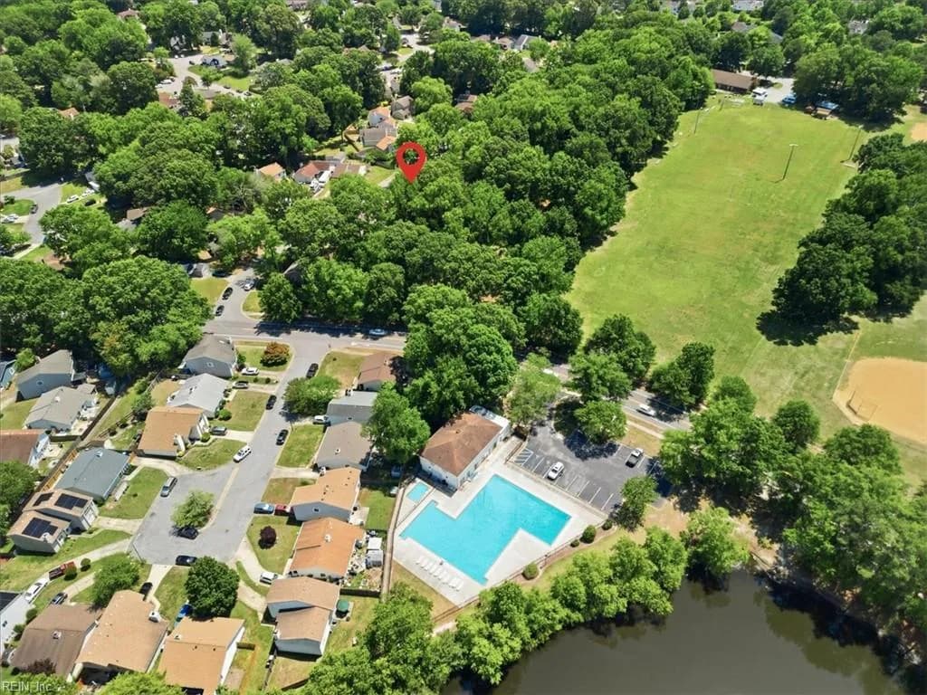 917 Banyan DR, VIRGINIABEACH VA 23462 - Photo 3