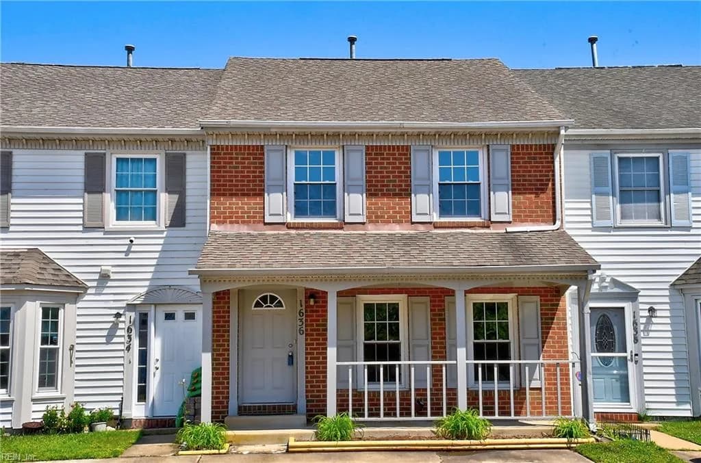 1636 Sword Dancer DR, VIRGINIABEACH VA 23454 - Photo 2