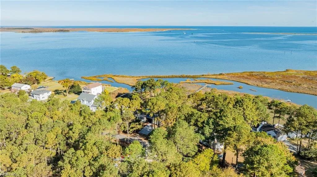 453 Wind Mill Point Road RD, HAMPTON VA 23664 - Photo 4