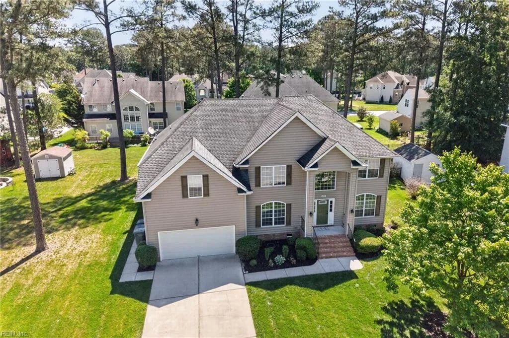 304 Wellington CIR, SMITHFIELD VA 23430