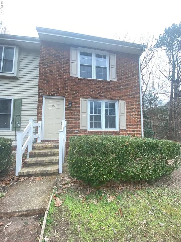 2802 Oak Hill DR, WILLIAMSBURG VA 23185 - Photo 2