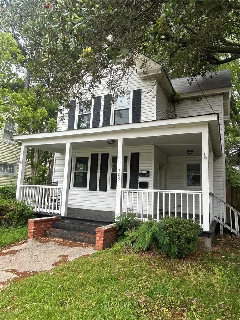 709 E Pembroke AVE #B, HAMPTON VA 23669 - Photo 2