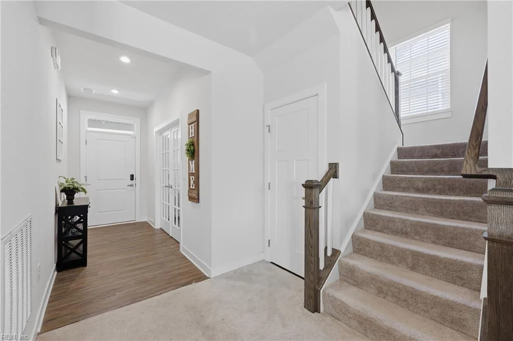 563 Spring Hill PL, SMITHFIELD VA 23430 - Photo 4